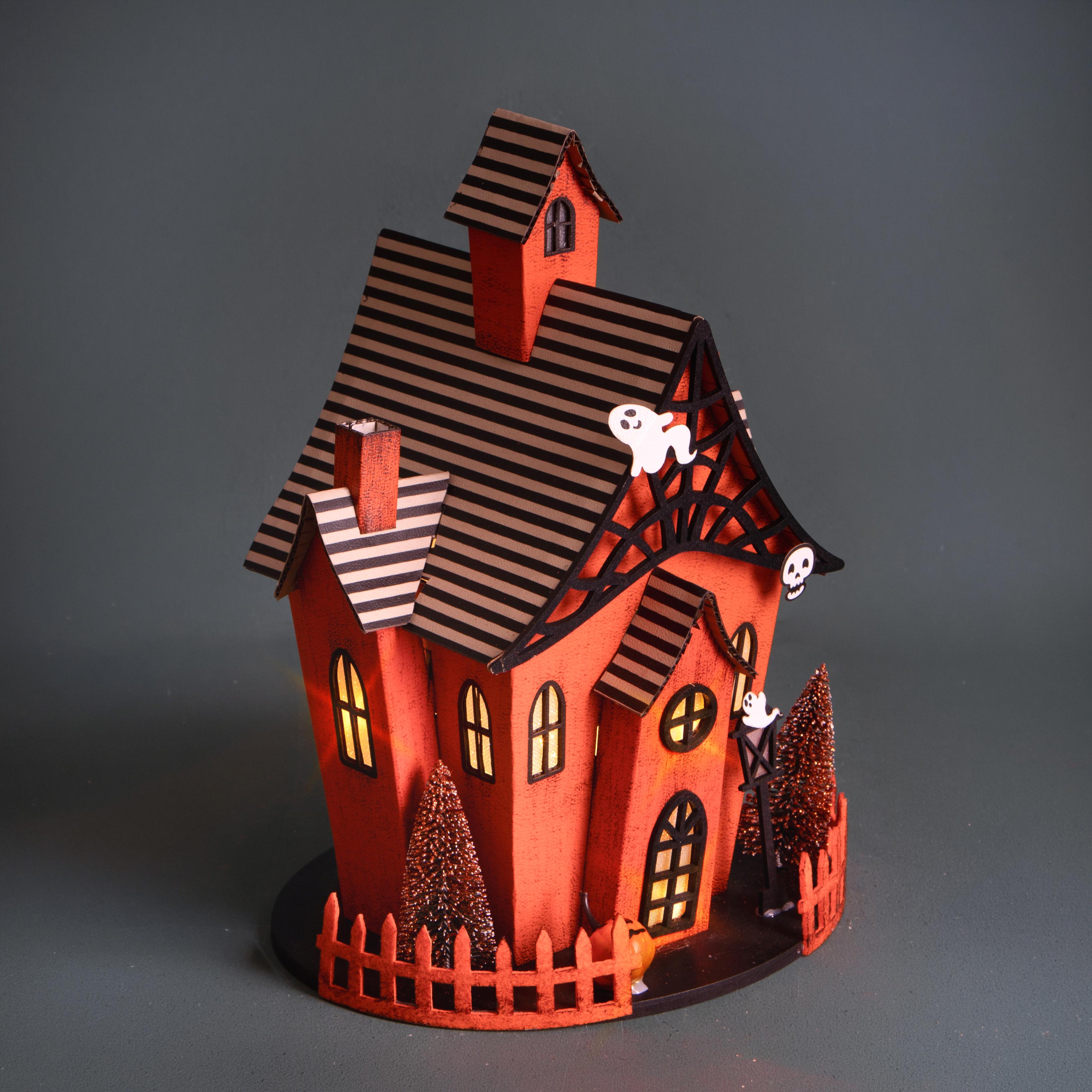 CASETTA STREGATA FANTASMI 29.5 CM C/LUCI