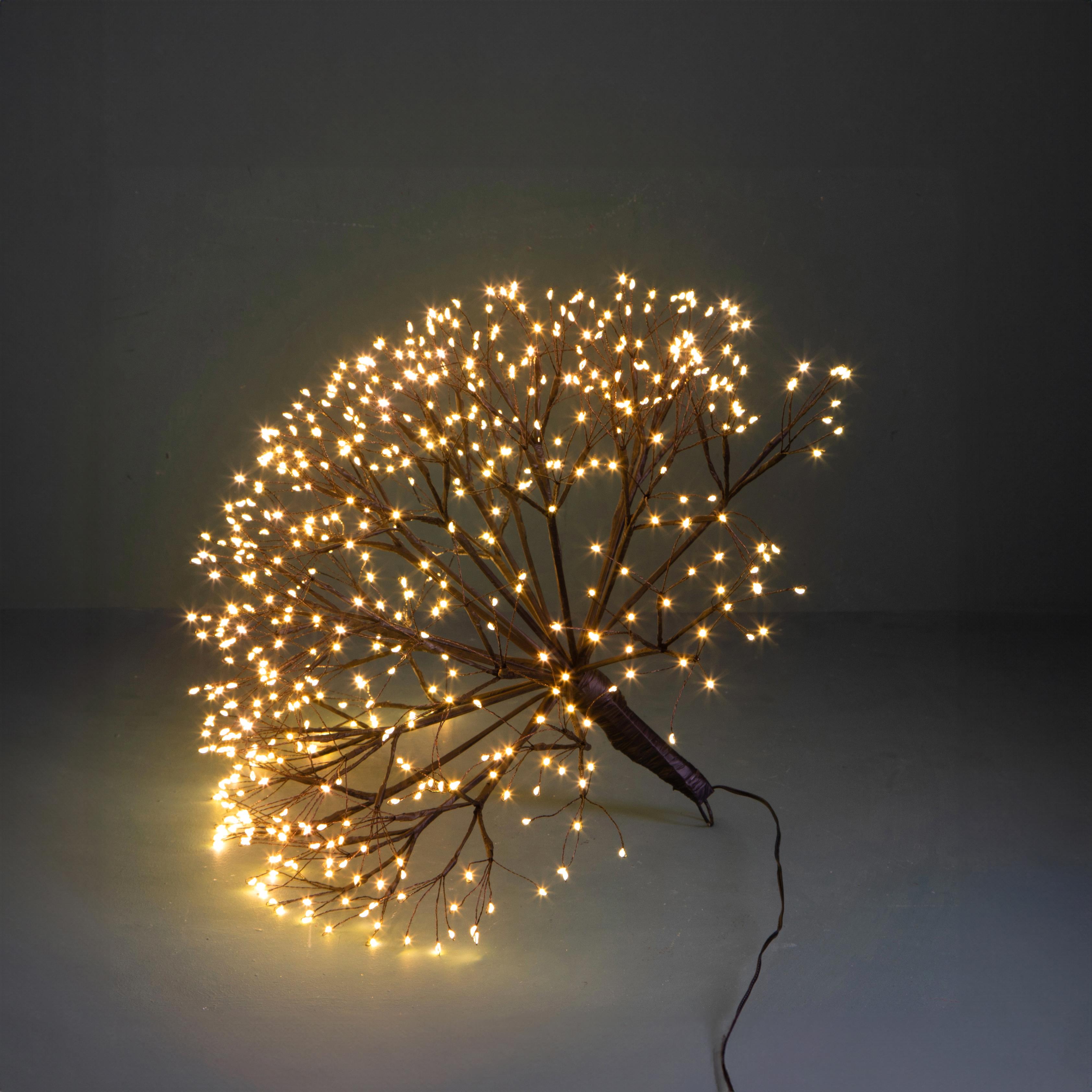 CHRISTMAS ITEMS,TREES OVER 110 CM with anw/out lights,FIORE H.31XD.7 CM C/384 LED DA EST.